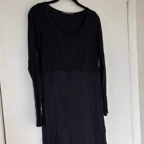 Black long sleeve  dress - Picture 2 of 9